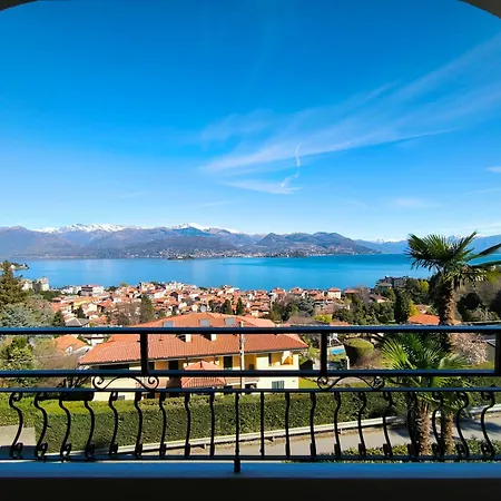 Virgi's * Stresa